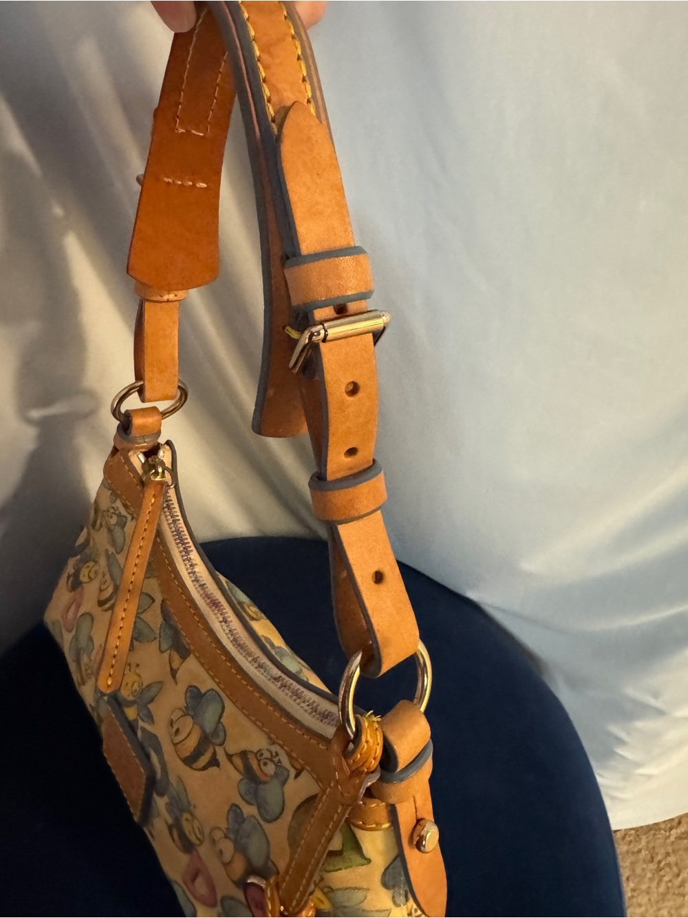 Dooney & Bourke Bumblebee Print Shoulder Bag Y2K Leather trim - Picture 12 of 15